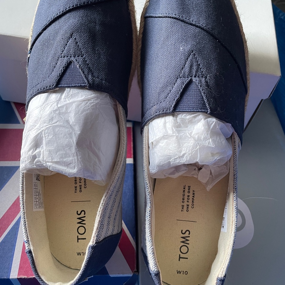 TOMS Dark Blue Canvas Slip-Ons Size 10 Brand New